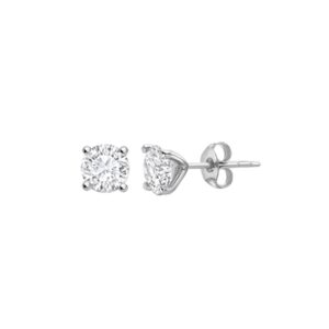 Diamond studs .20 ct