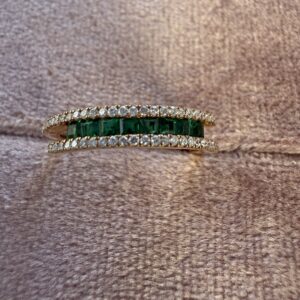 Emerald and diamond tuile ring